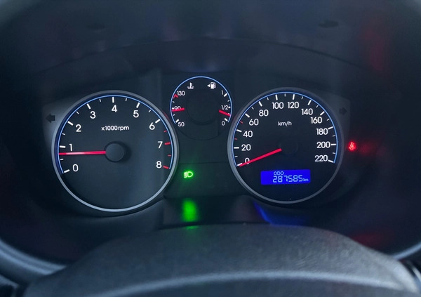 Hyundai i20 cena 12500 przebieg: 287585, rok produkcji 2011 z Nowy Staw małe 29